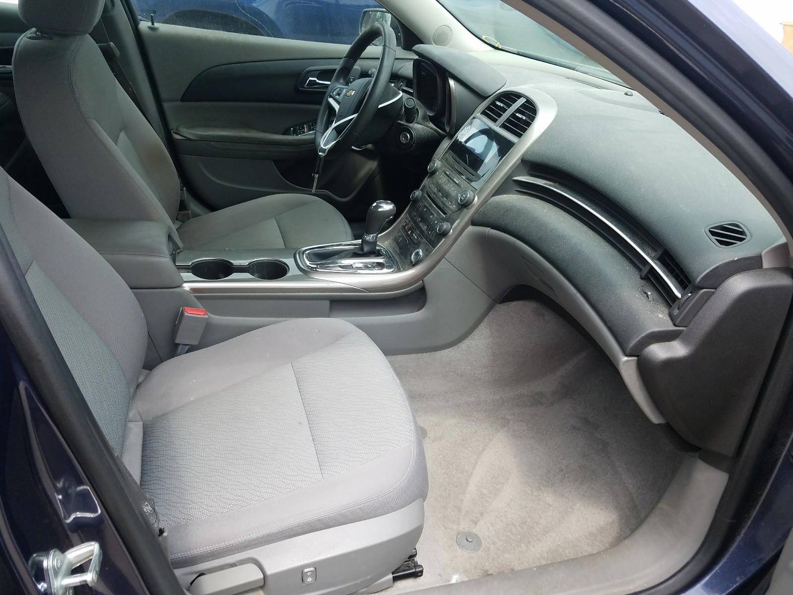 Photo 5 from auction – 2013 CHEVROLET MALIBU LS with VIN 1G11B5SA2DF184872