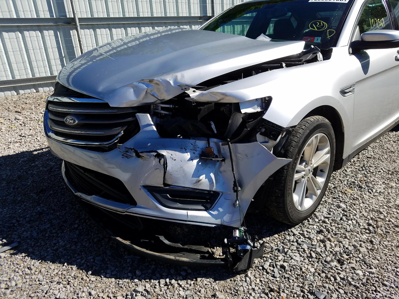 Photo 9 from auction – 2014 FORD TAURUS SEL with VIN 1FAHP2E89EG102295