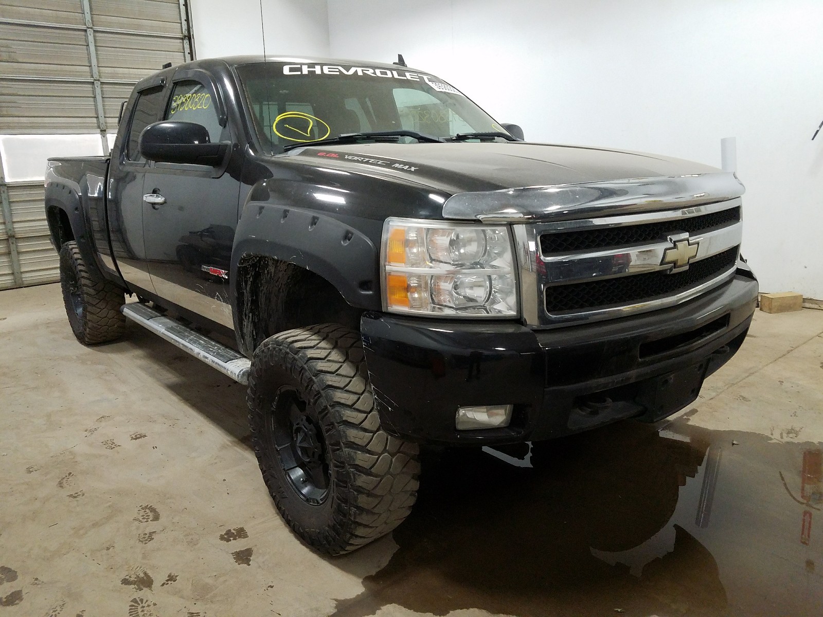 CHEVROLET SILVERADO 2007 with VIN 1GCFK19Y47Z552013 - Photo from auction