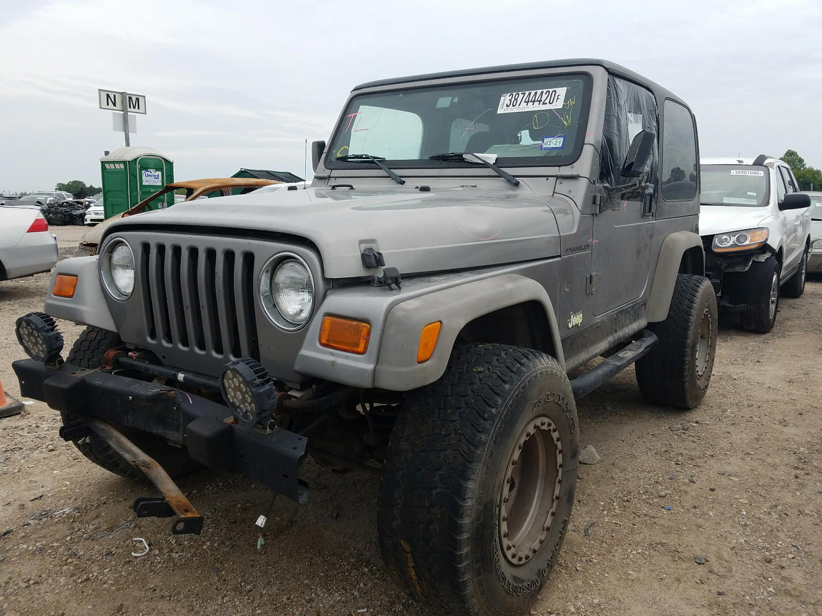 Photo 2 from auction – 2002 JEEP WRANGLER / with VIN 1J4FA39S62P710909