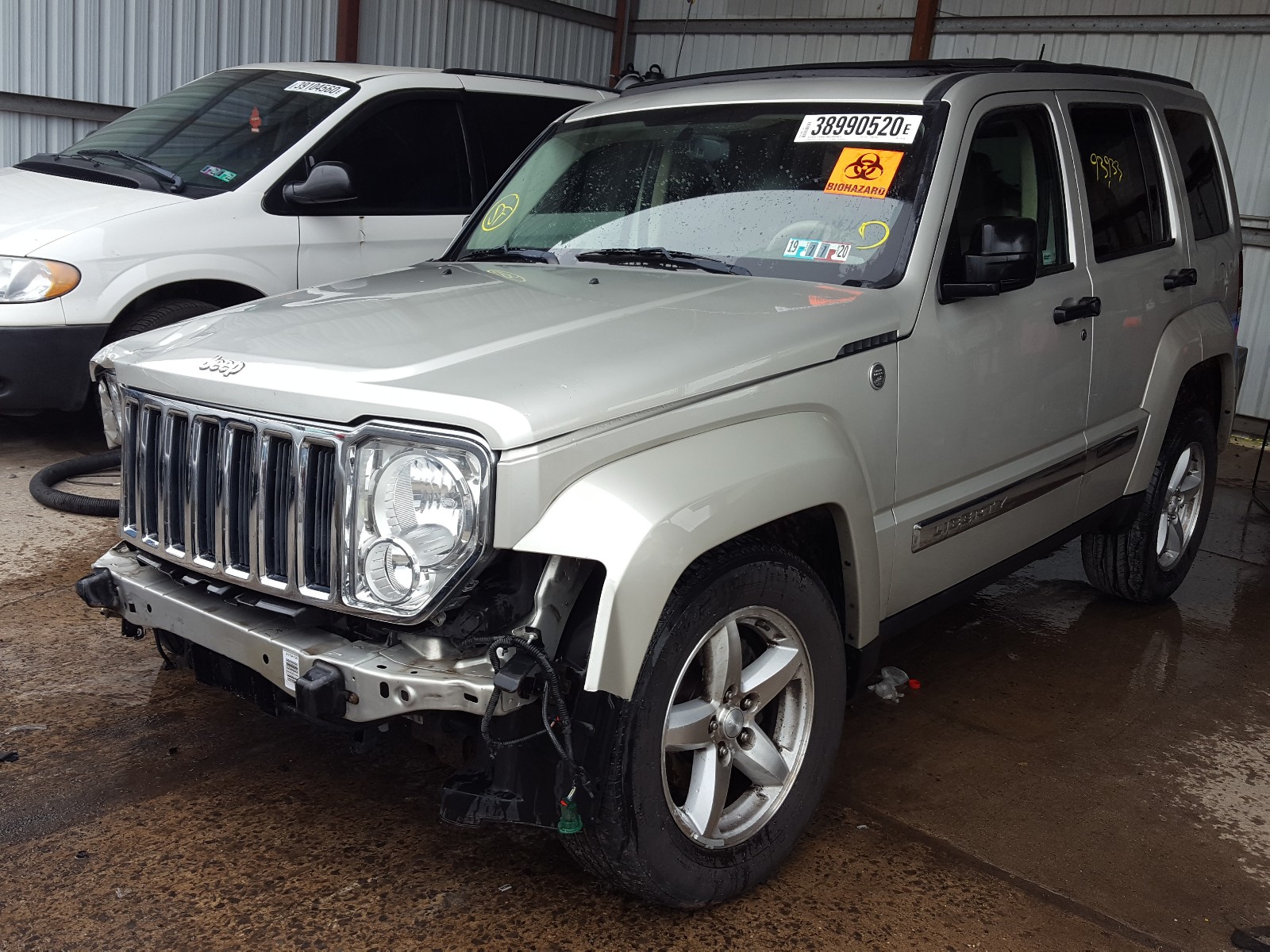Photo 2 from auction – 2008 JEEP LIBERTY LI with VIN 1J8GN58K88W232155