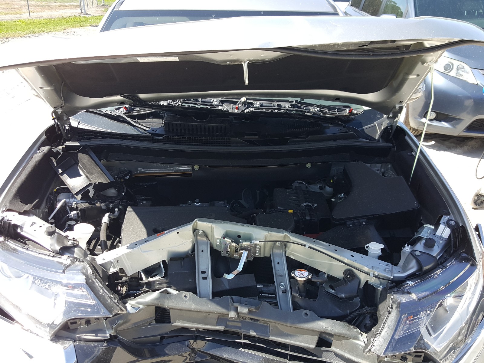 Photo 7 from auction – 2019 MITSUBISHI OUTLANDER with VIN JA4AD3A30KZ043765