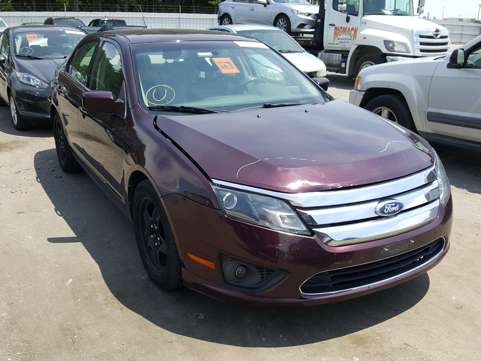 FORD FUSION SE 2011 with VIN 3FAHP0HA8BR208650 - Photo from auction