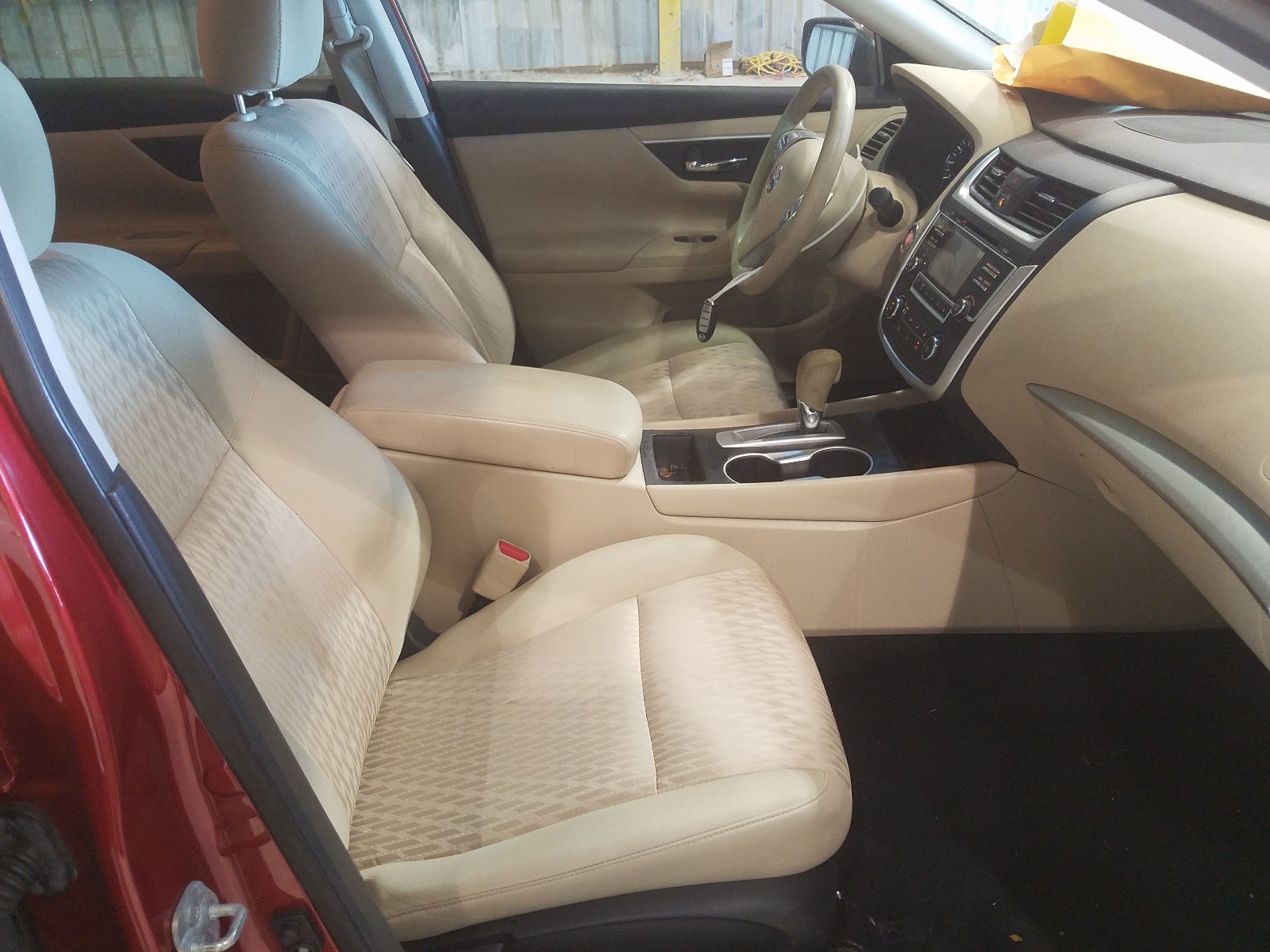 Photo 5 from auction – 2016 NISSAN ALTIMA 2.5 with VIN 1N4AL3AP8GC278085