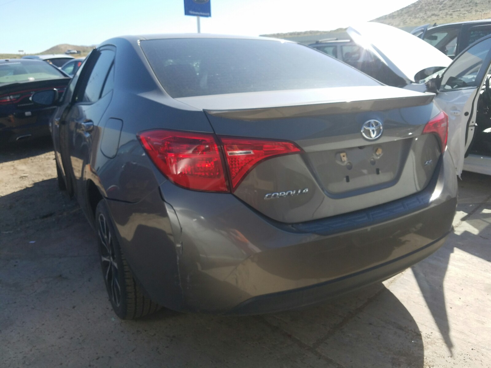 Photo 3 from auction – 2017 TOYOTA COROLLA L with VIN 2T1BURHE5HC920063