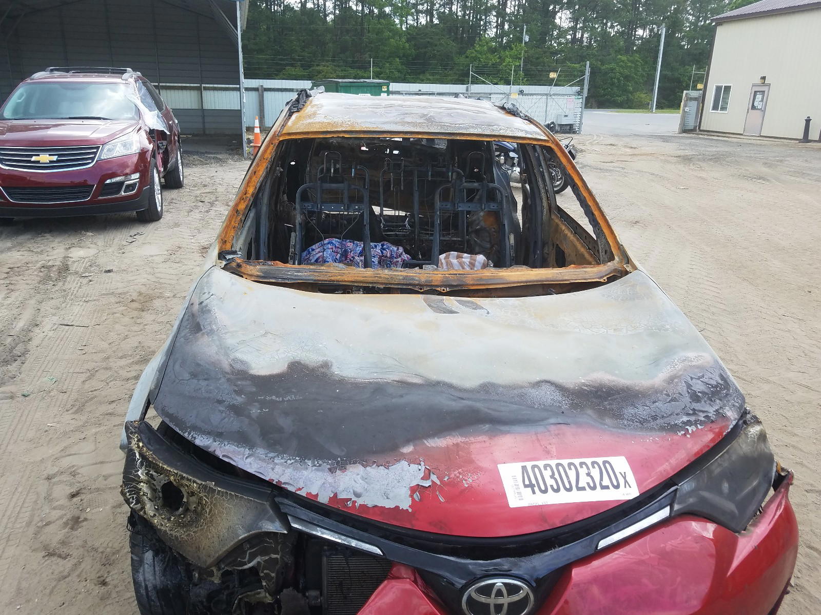 Photo 9 from auction – 2017 TOYOTA RAV4 LE with VIN 2T3BFREV6HW646523