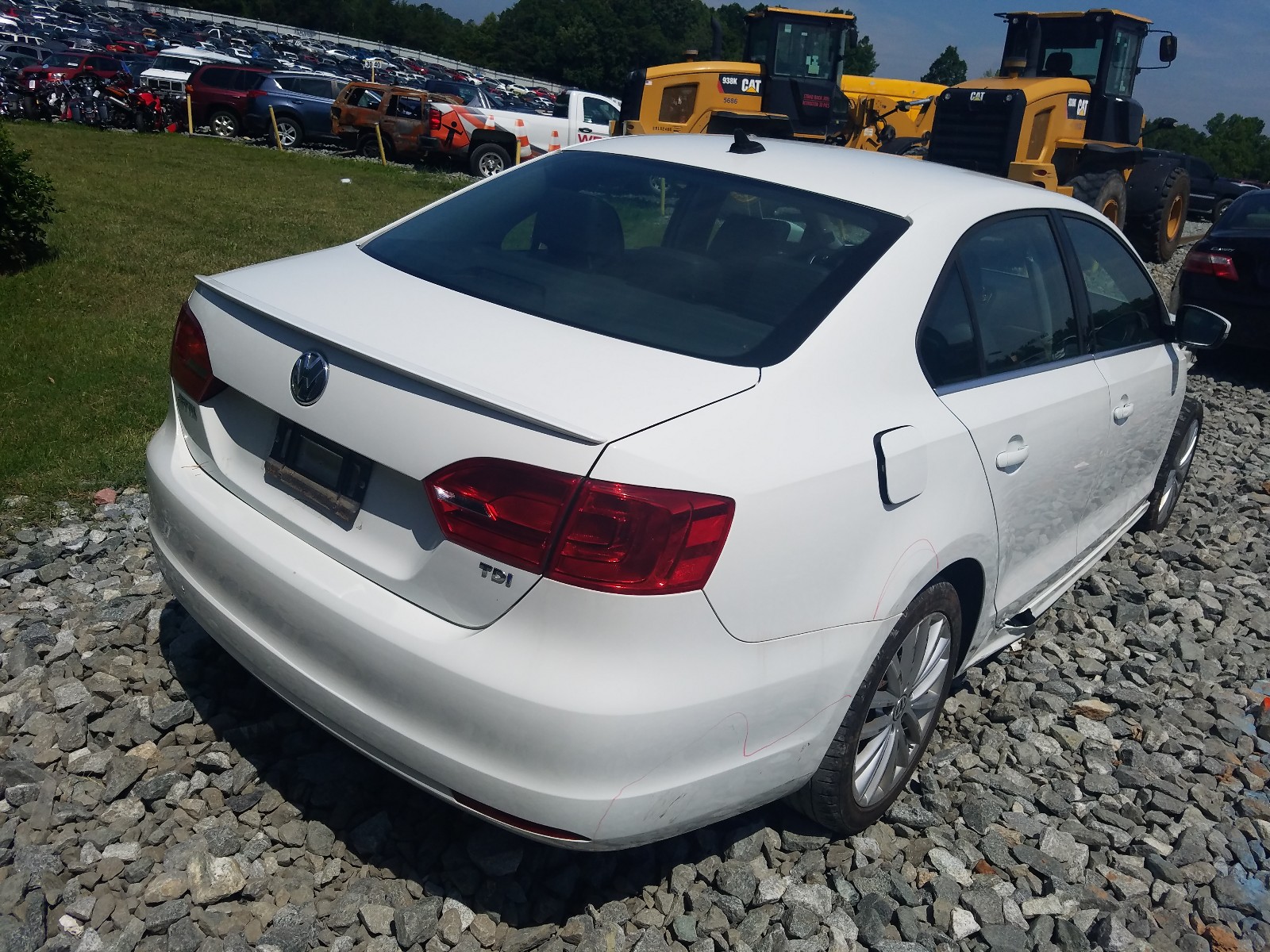 Photo 4 from auction – 2014 VOLKSWAGEN JETTA TDI with VIN 3VWLL7AJ2EM423846