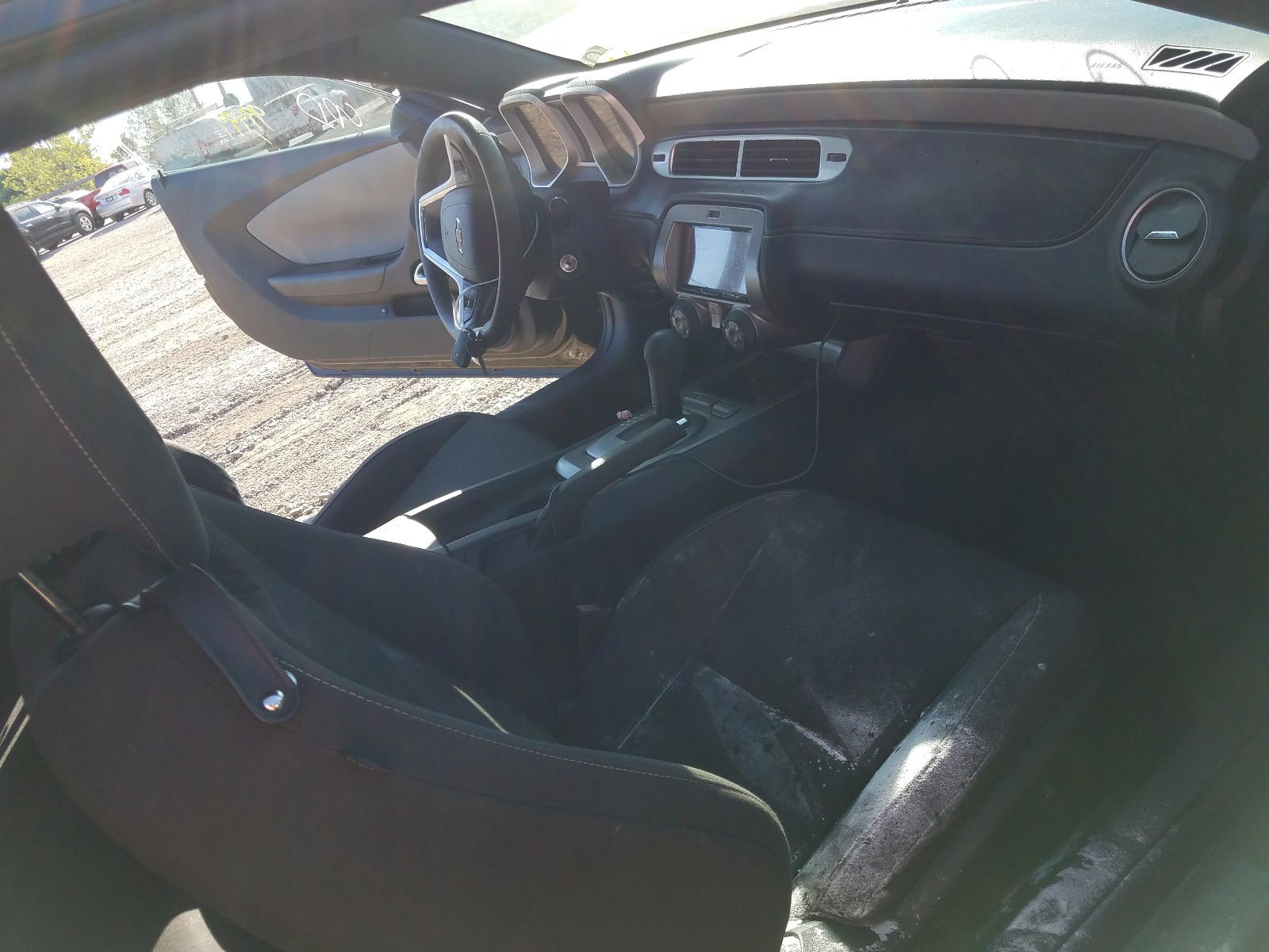 Photo 5 from auction – 2014 CHEVROLET CAMARO LS with VIN 2G1FA1E33E9213546