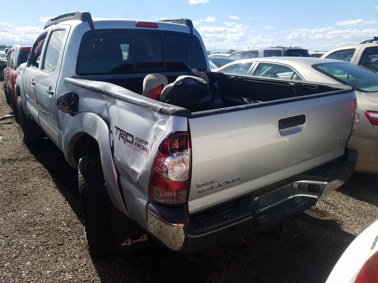 Photo 3 from auction – 2013 TOYOTA TACOMA DOU with VIN 5TFLU4EN3DX052569