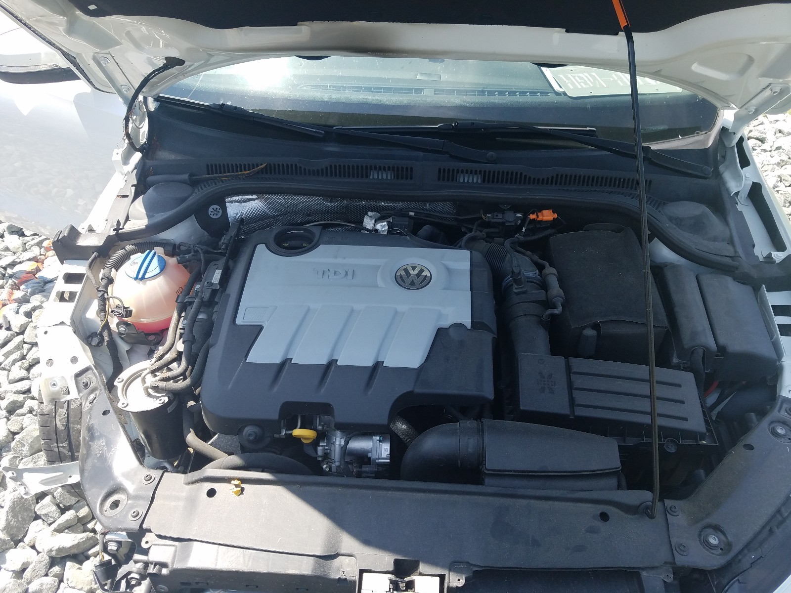 Photo 7 from auction – 2014 VOLKSWAGEN JETTA TDI with VIN 3VWLL7AJ2EM423846