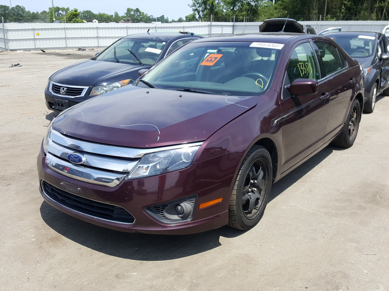 Photo 2 from auction – 2011 FORD FUSION SE with VIN 3FAHP0HA8BR208650
