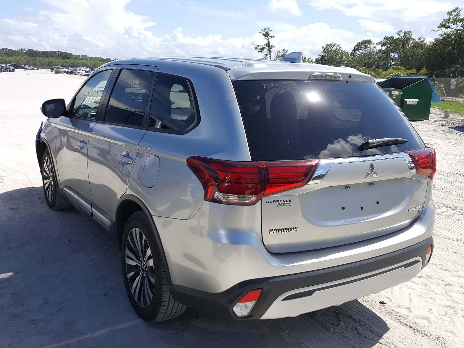 Photo 3 from auction – 2019 MITSUBISHI OUTLANDER with VIN JA4AD3A30KZ043765