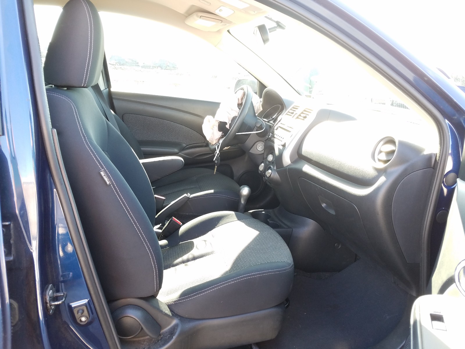 Photo 5 from auction – 2014 NISSAN VERSA S with VIN 3N1CN7AP6EL812290