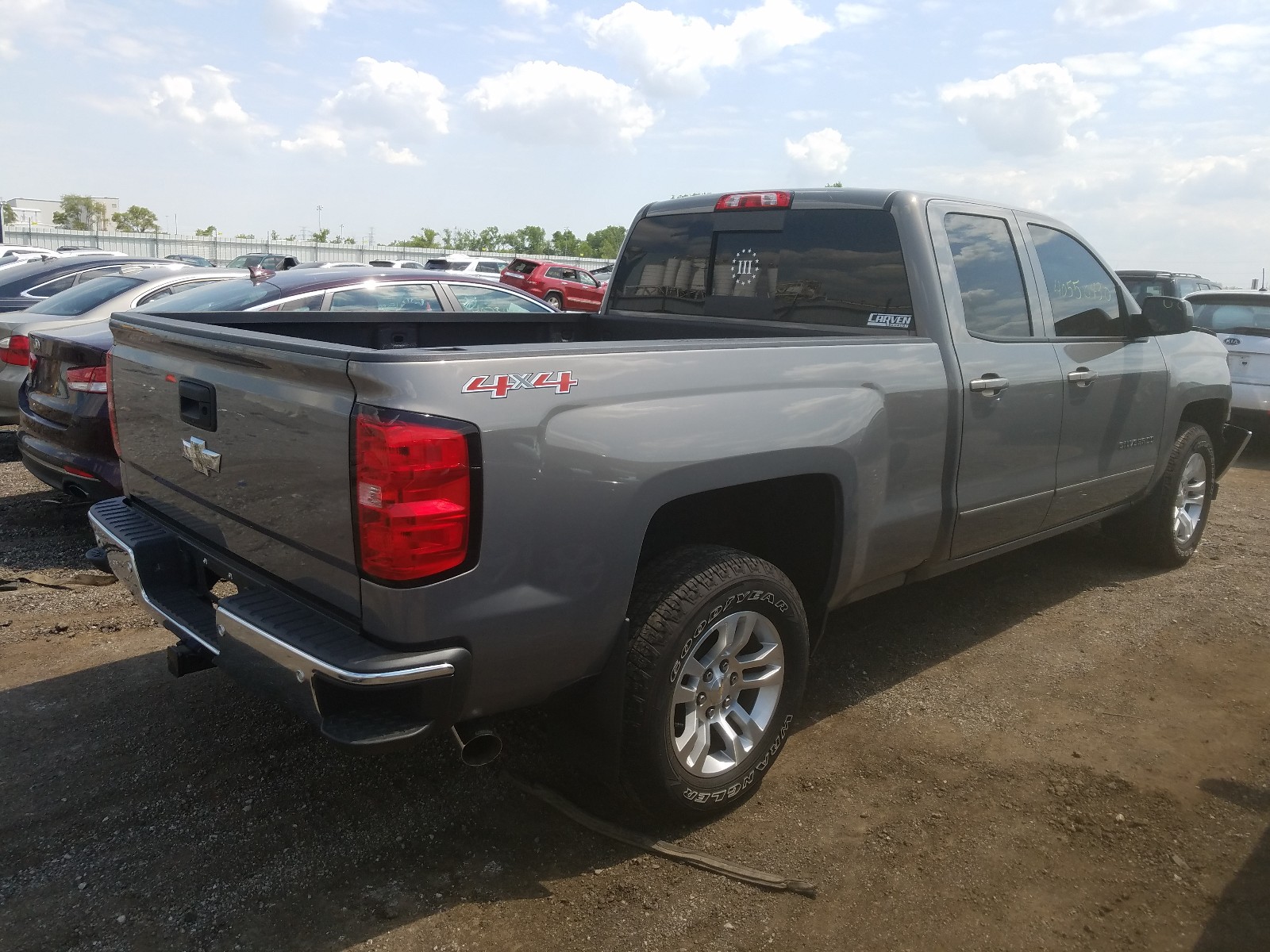 Photo 4 from auction – 2017 CHEVROLET SILVERADO with VIN 1GCVKREC9HZ298191