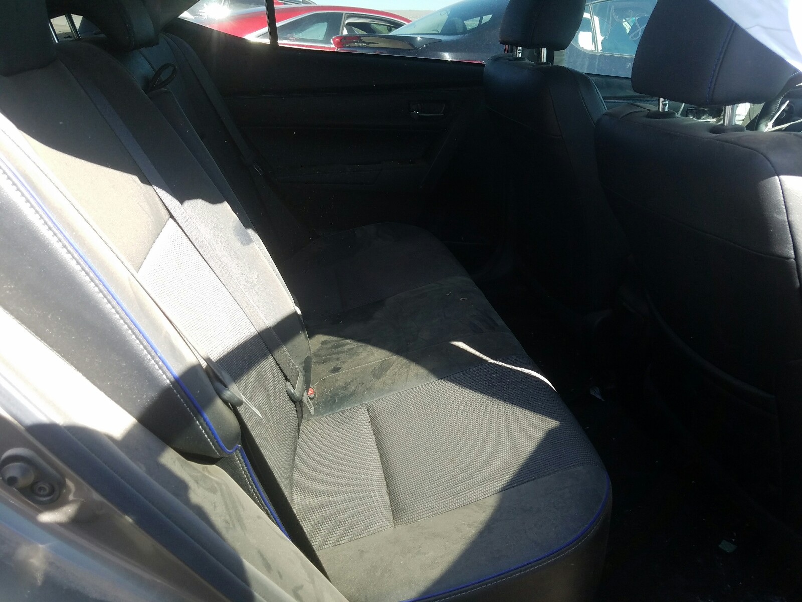 Photo 6 from auction – 2017 TOYOTA COROLLA L with VIN 2T1BURHE5HC920063