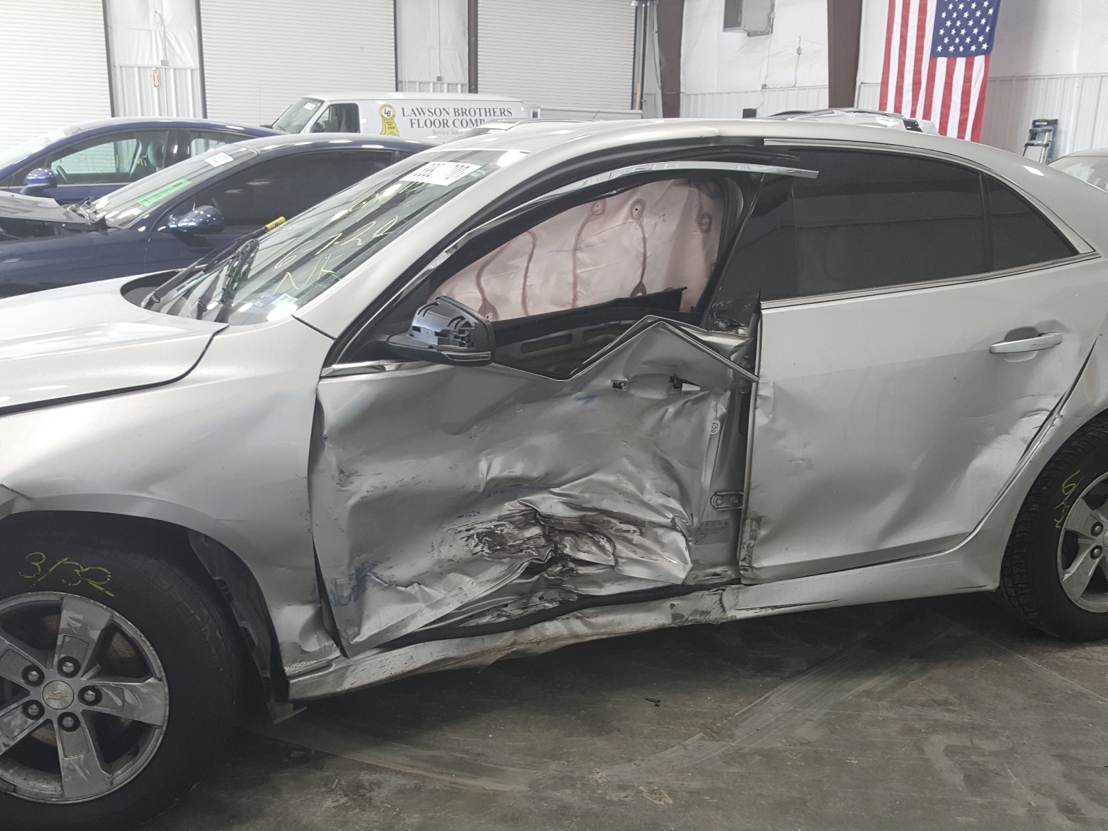 Photo 9 from auction – 2016 CHEVROLET MALIBU LIM with VIN 1G11C5SA0GU156341