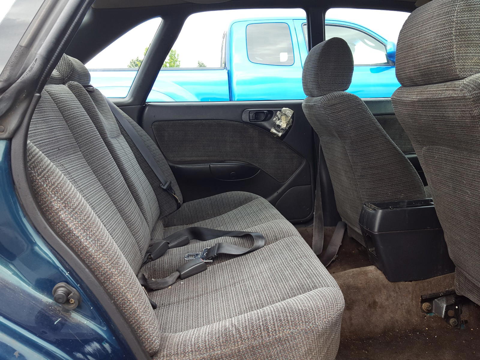 Photo 6 from auction – 1998 SUBARU LEGACY L with VIN 4S3BD4353W7205579