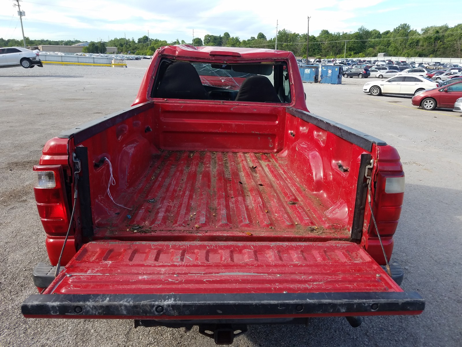 Photo 6 from auction – 2004 FORD RANGER with VIN 1FTYR10U04PA27617