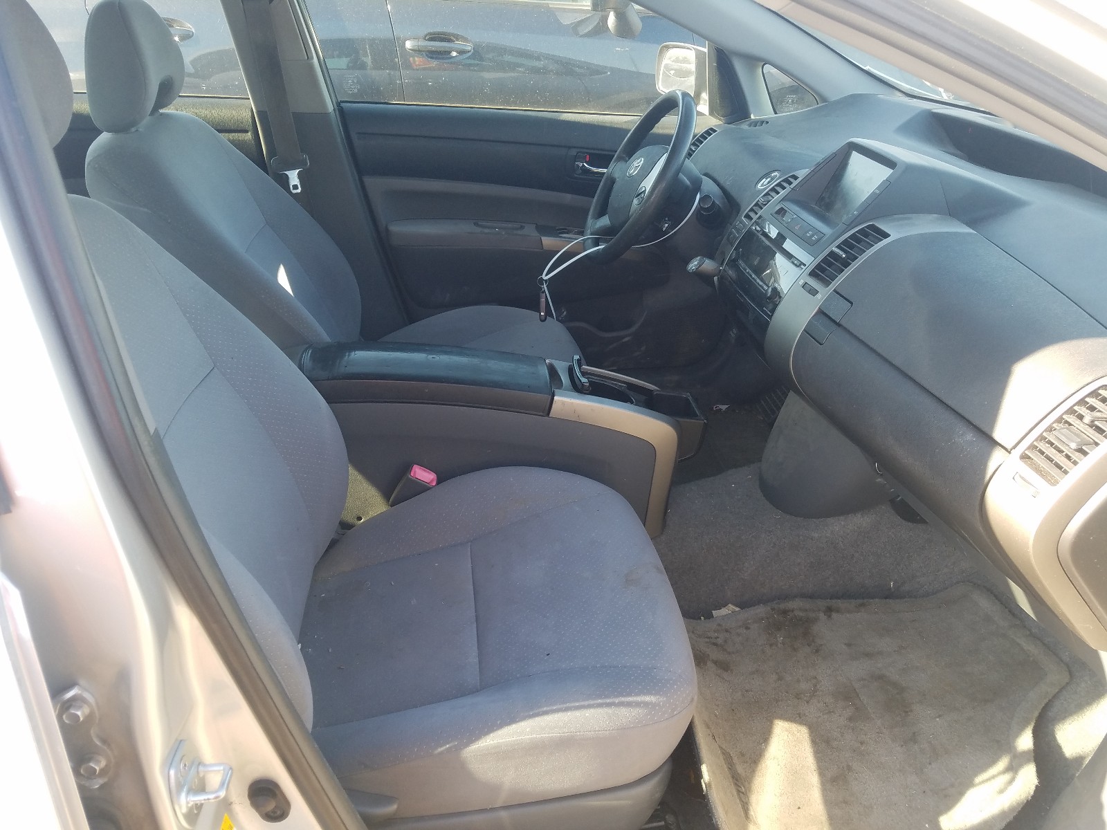 Photo 5 from auction – 2007 TOYOTA PRIUS with VIN JTDKB20U477569839