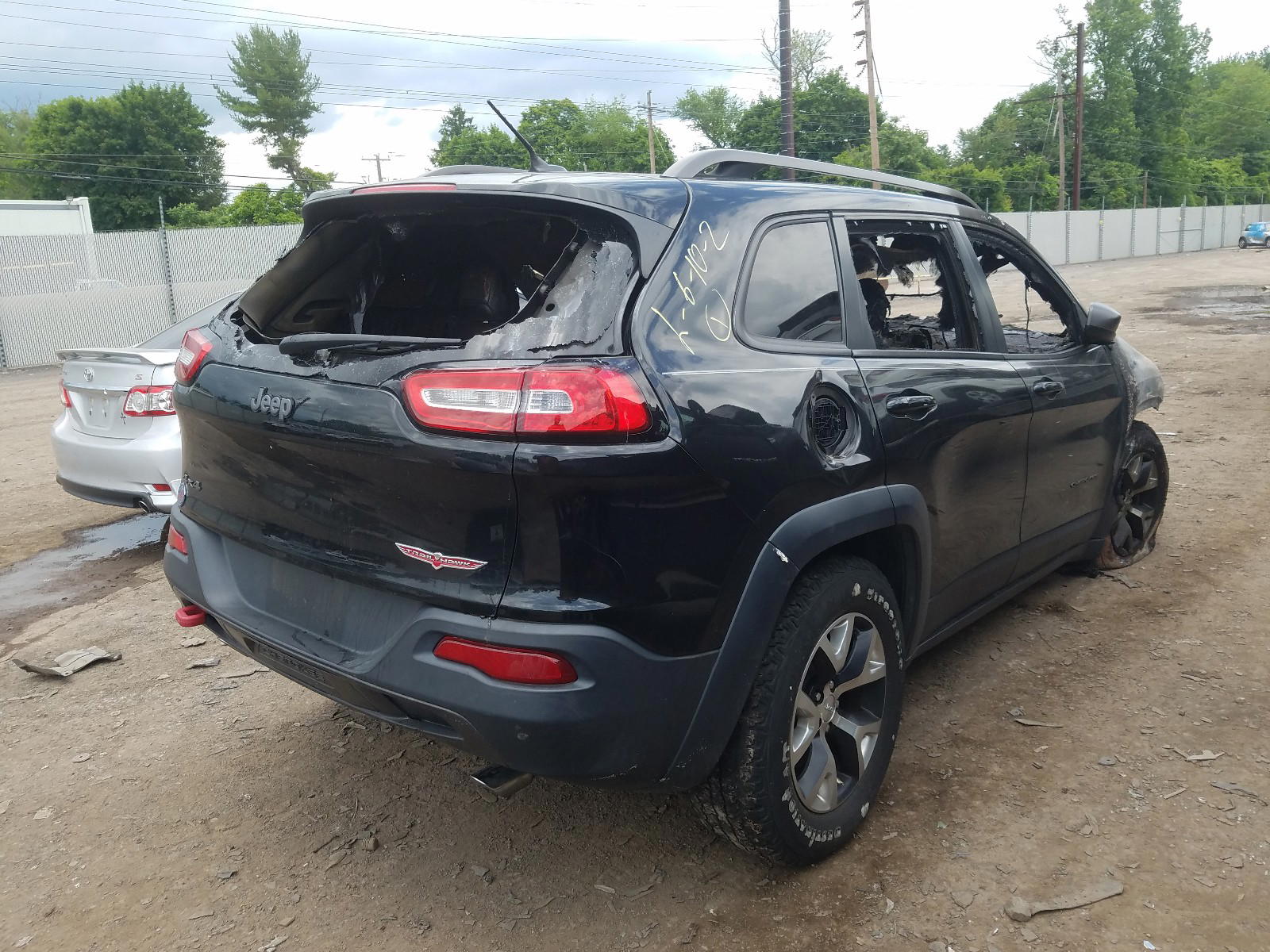 Photo 4 from auction – 2014 JEEP CHEROKEE T with VIN 1C4PJMBS3EW163280