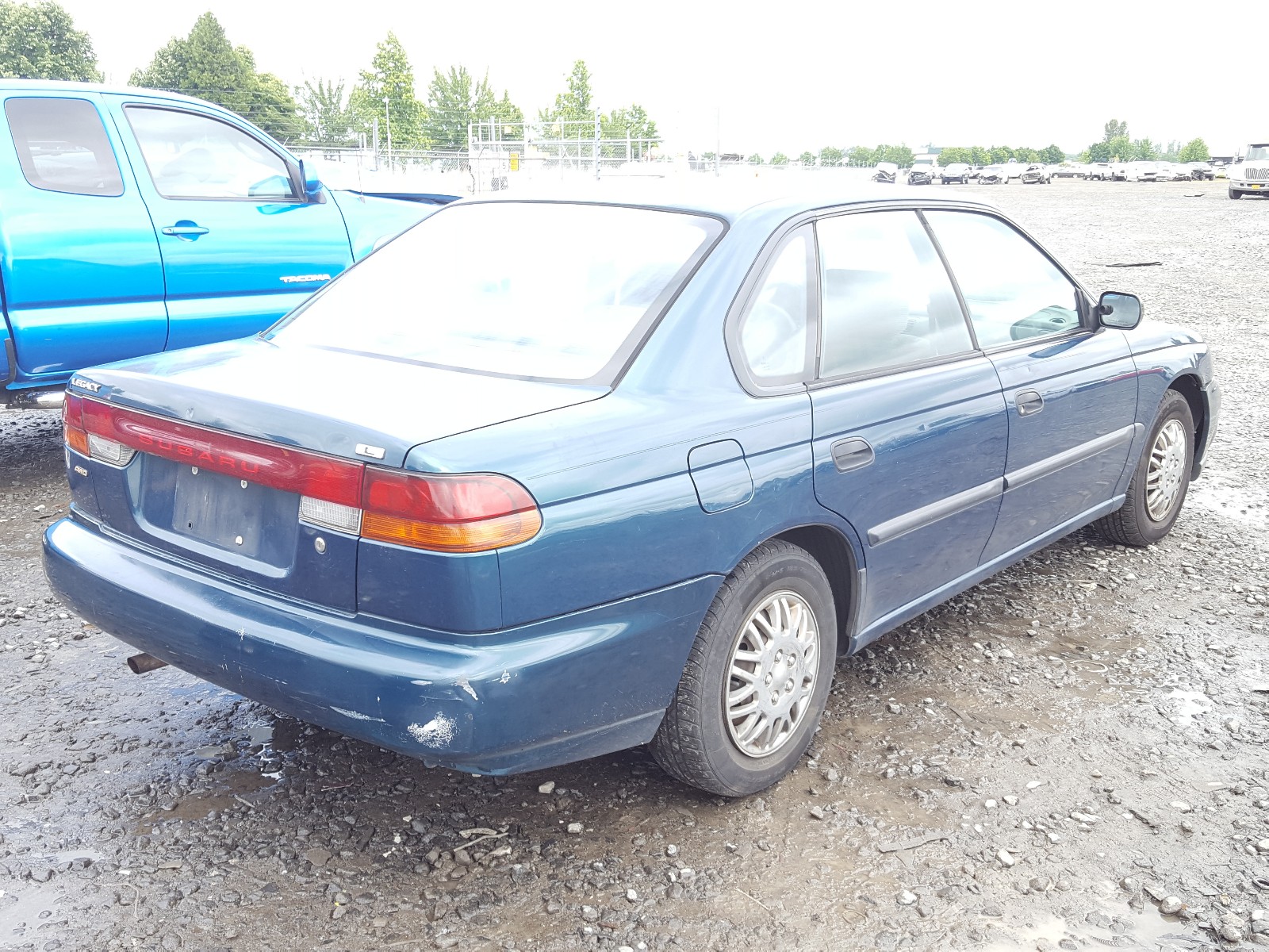 صورة رقم 4 من المزاد - 1998 SUBARU LEGACY L مع VIN 4S3BD4353W7205579