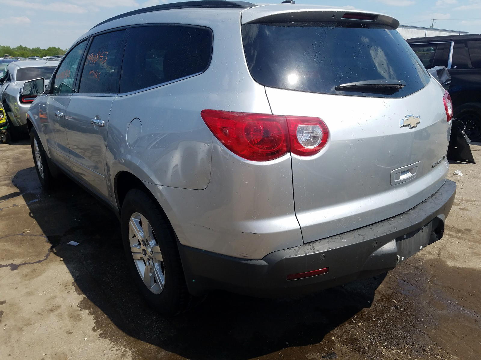 Photo 3 from auction – 2012 CHEVROLET TRAVERSE L with VIN 1GNKRGED2CJ101405