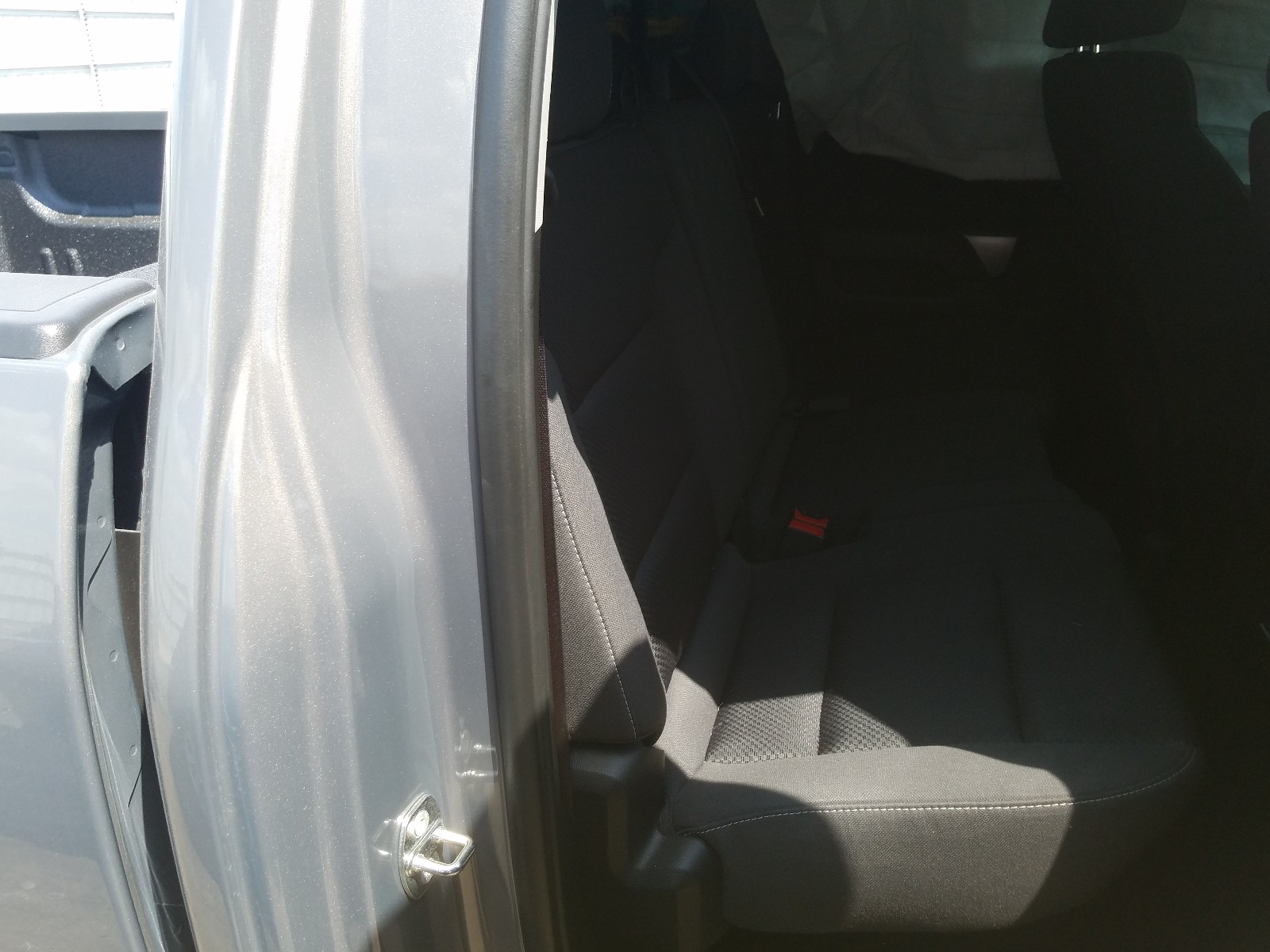 Photo 6 from auction – 2017 CHEVROLET SILVERADO with VIN 1GCVKREC9HZ298191