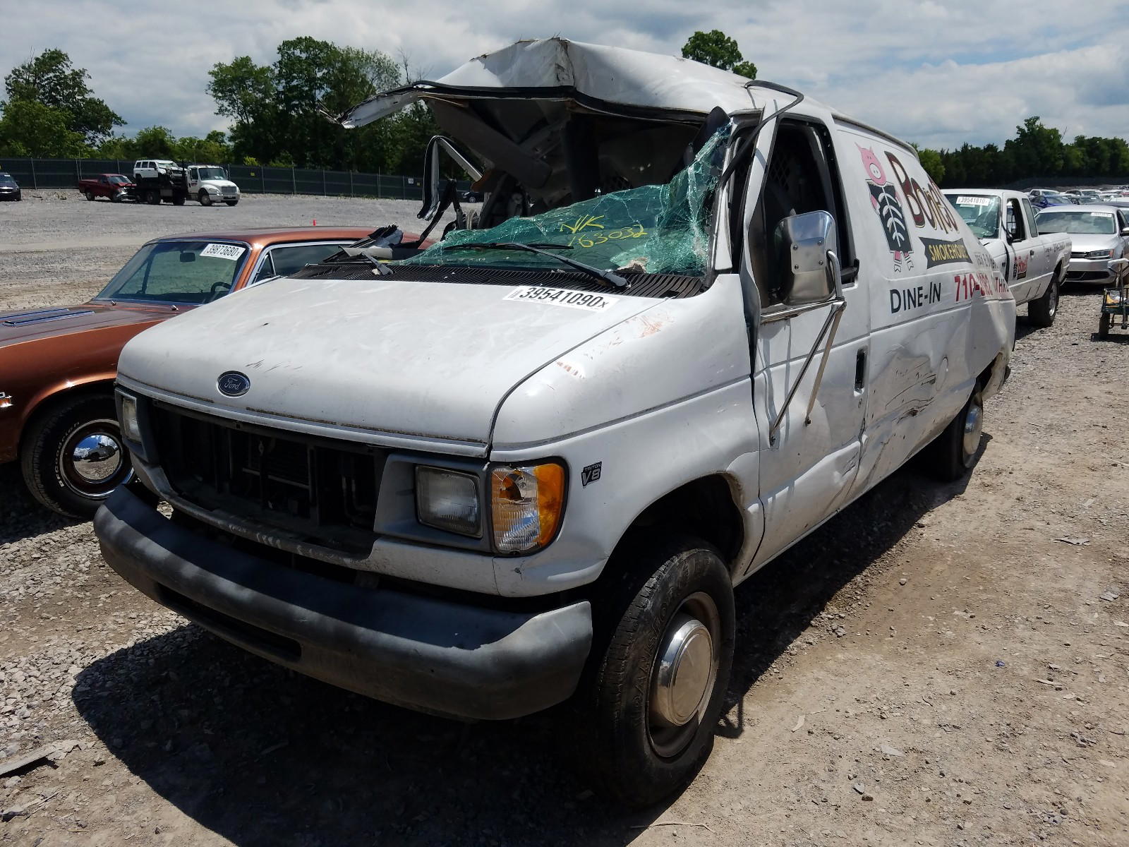 Photo 2 from auction – 1998 FORD ECONO E250 with VIN 1FTNE24L4WHB44488