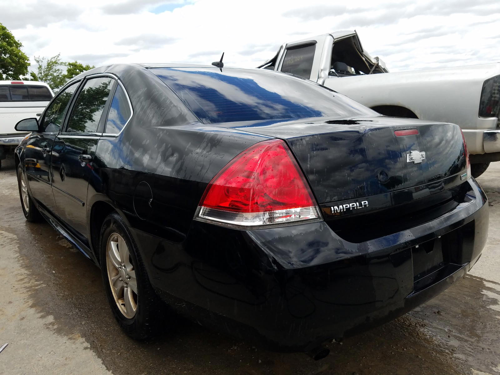 Photo 3 from auction – 2012 CHEVROLET IMPALA LS with VIN 2G1WF5E32C1243772
