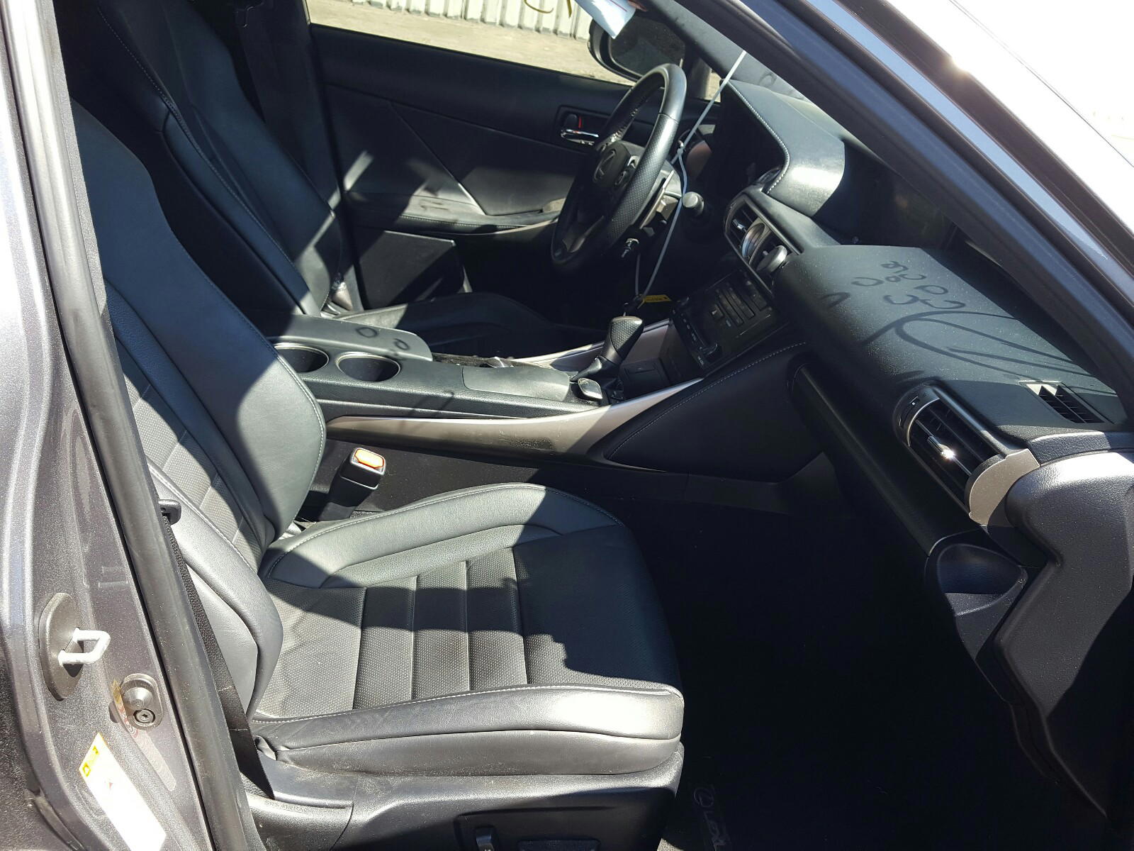 Photo 5 from auction – 2014 LEXUS IS 250 with VIN JTHCF1D26E5015236