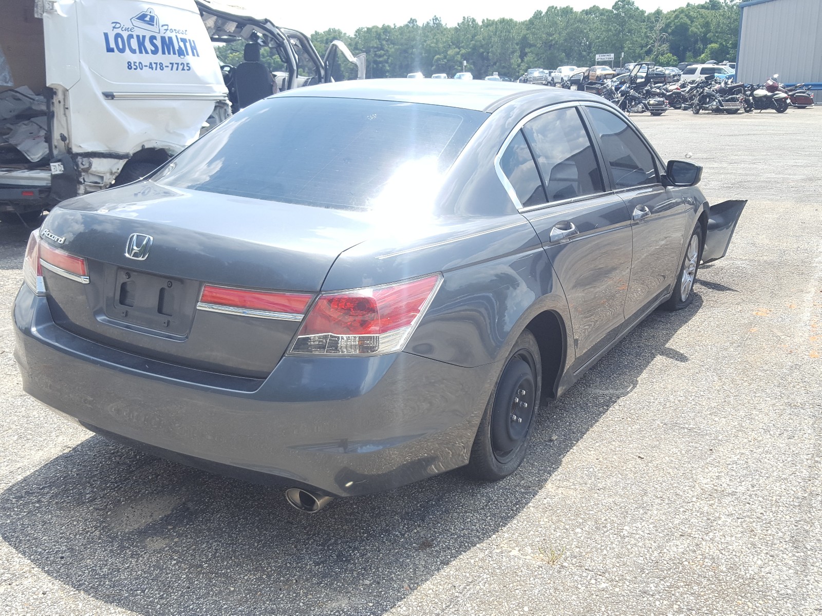 Photo 4 from auction – 2012 HONDA ACCORD LXP with VIN 1HGCP2F42CA105525