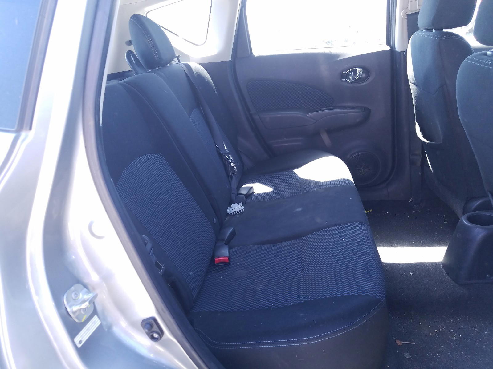 Photo 6 from auction – 2015 NISSAN VERSA NOTE with VIN 3N1CE2CP6FL402963