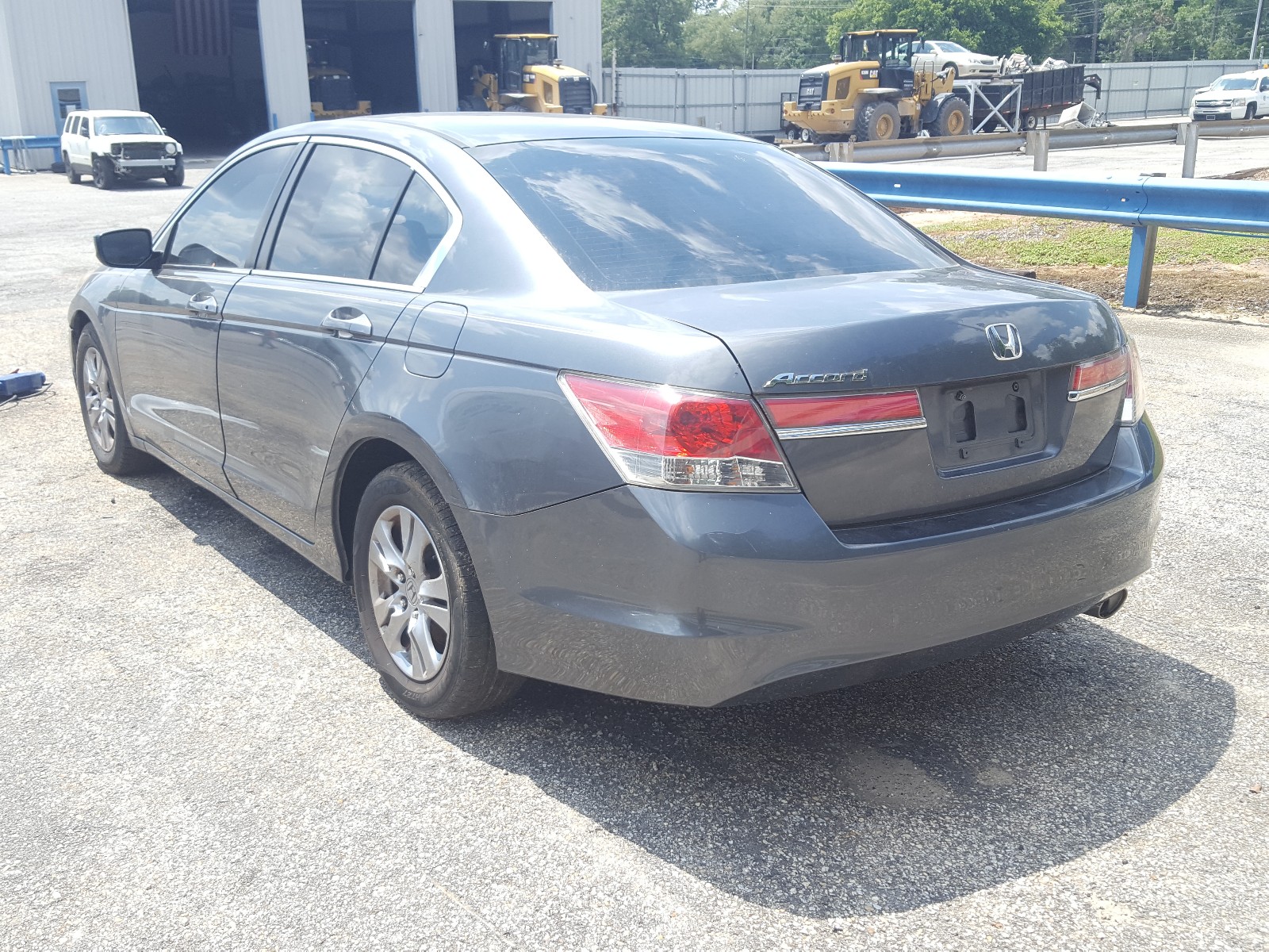 Photo 3 from auction – 2012 HONDA ACCORD LXP with VIN 1HGCP2F42CA105525