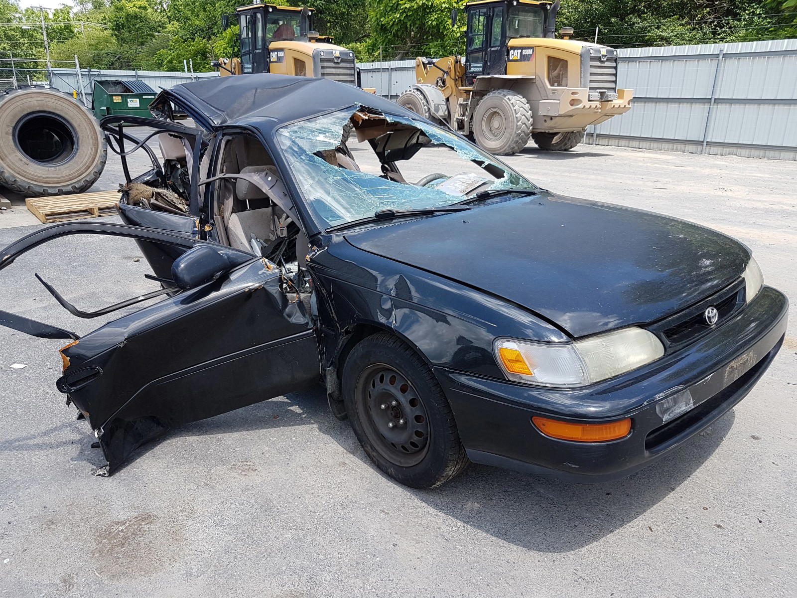 TOYOTA COROLLA DX 1996 with VIN 2T1BB02EXTC164930 - Photo from auction