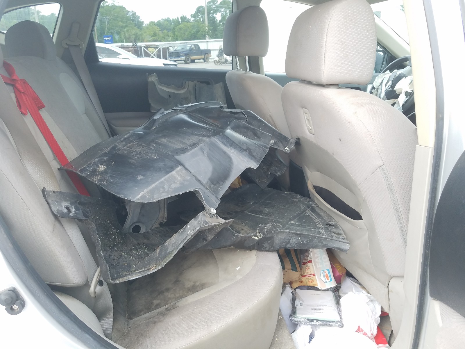 Photo 6 from auction – 2010 NISSAN ROGUE S with VIN JN8AS5MT6AW024371