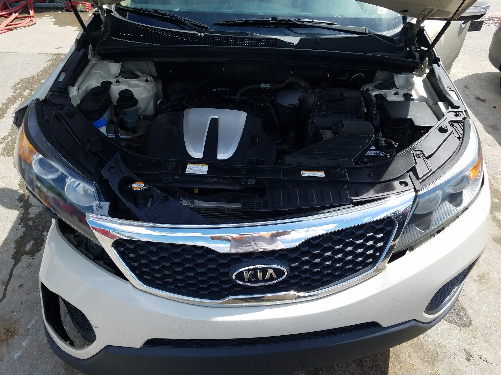 Photo 7 from auction – 2011 KIA SORENTO BA with VIN 5XYKT4A26BG102505