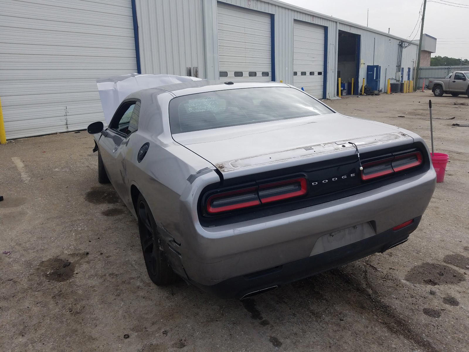 Photo 3 from auction – 2018 DODGE CHALLENGER with VIN 2C3CDZBT0JH123778