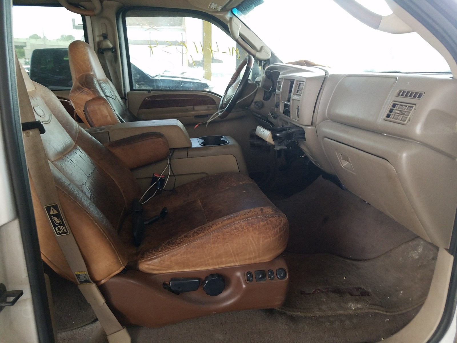 Photo 5 from auction – 2003 FORD F250 SUPER with VIN 1FTNW21P83EC30257