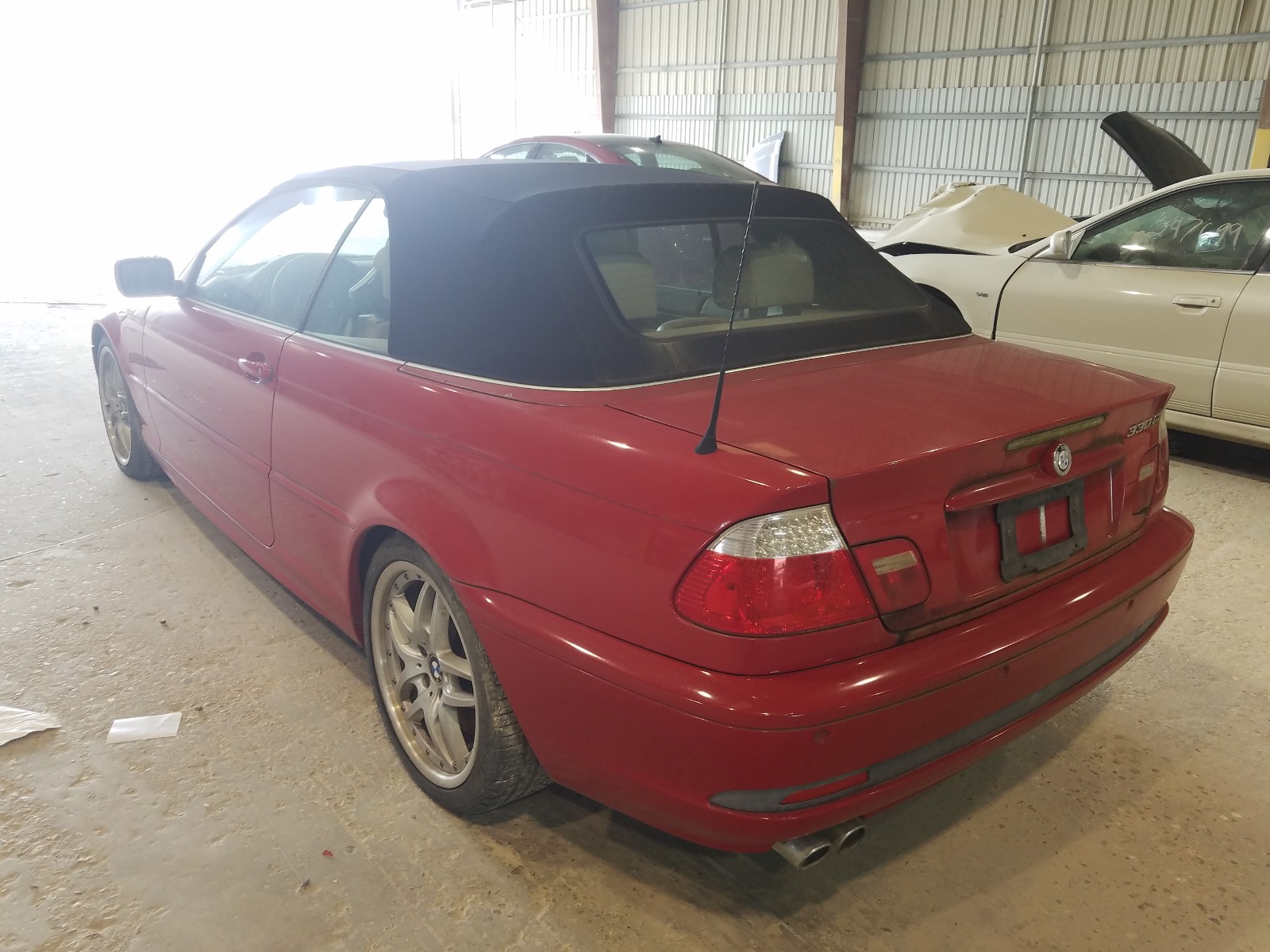 Photo 13 from auction – 2004 BMW 330 CI with VIN WBABW534X4PL42665