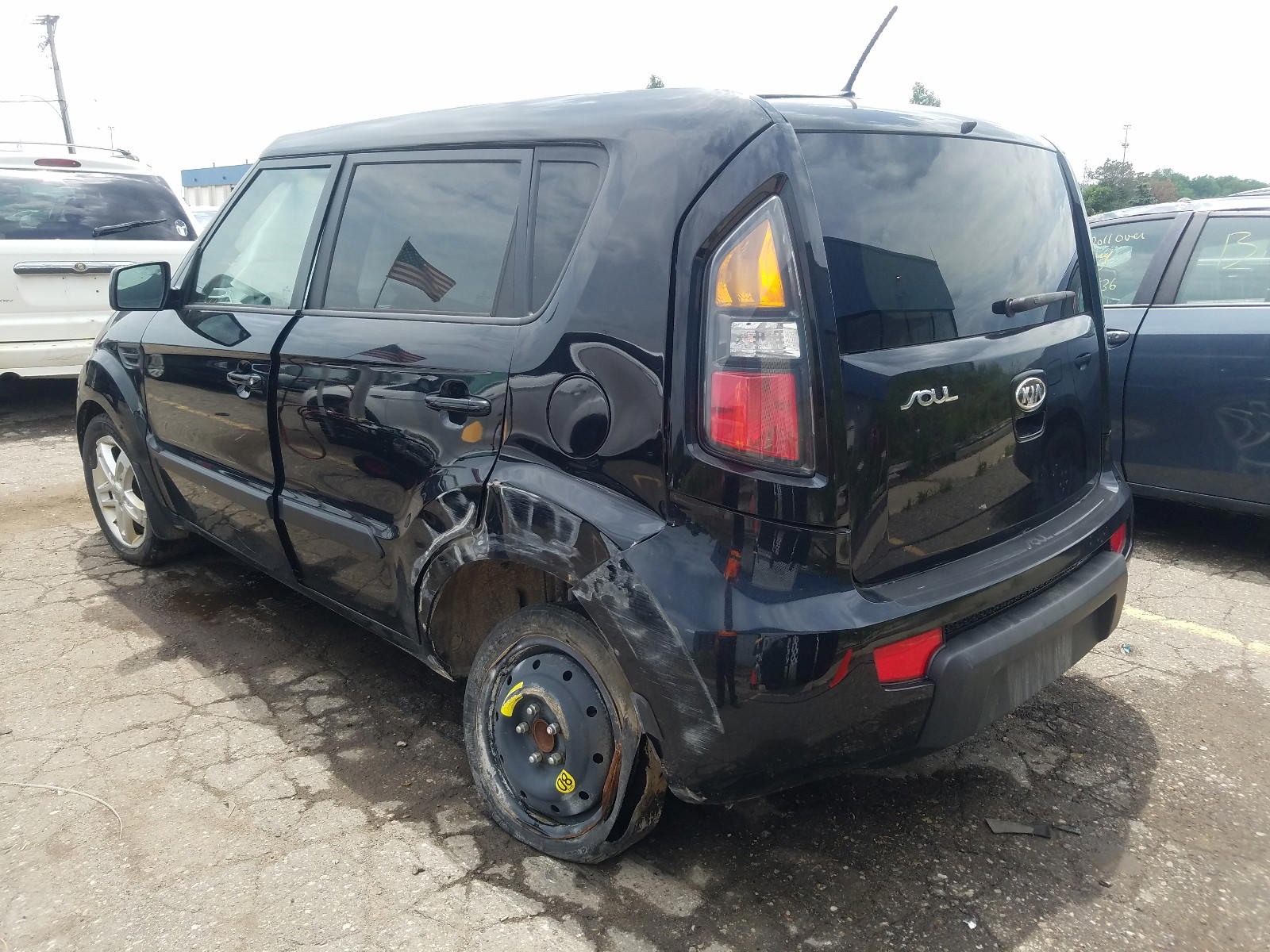 Photo 3 from auction – 2011 KIA SOUL + with VIN KNDJT2A21B7730730