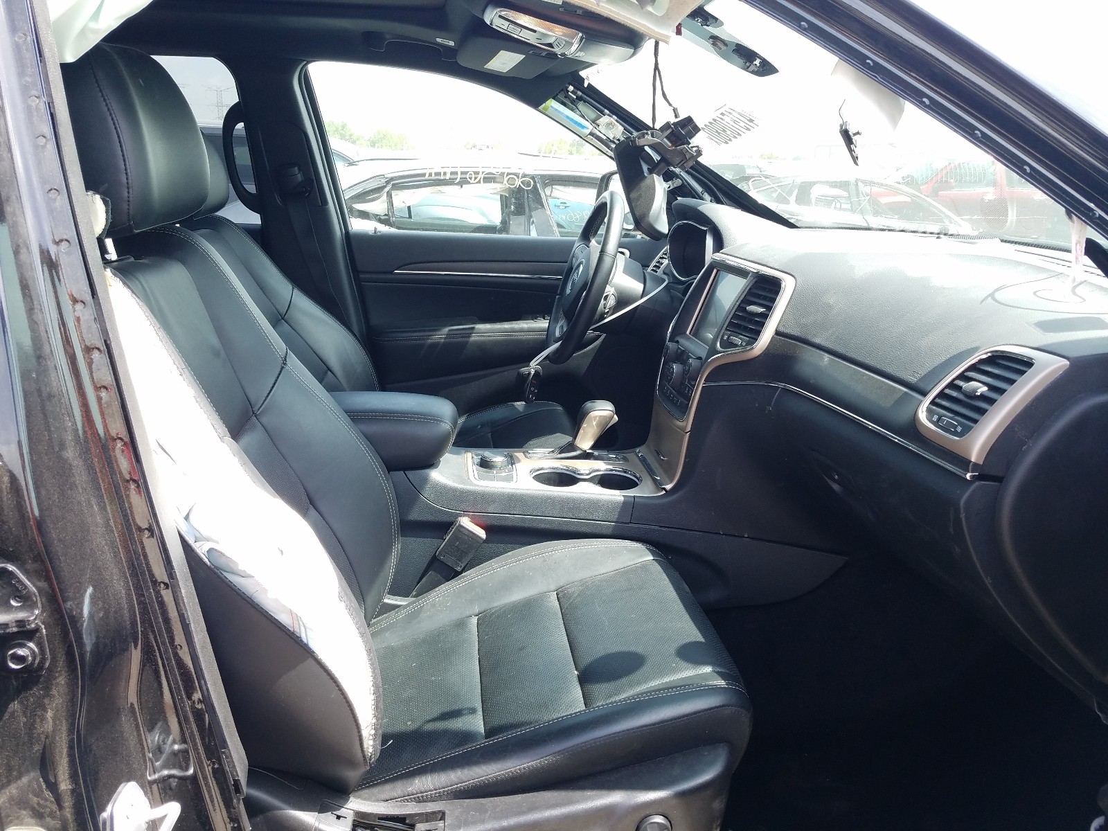 Photo 5 from auction – 2017 JEEP GRAND CHER with VIN 1C4RJFBG3HC815918