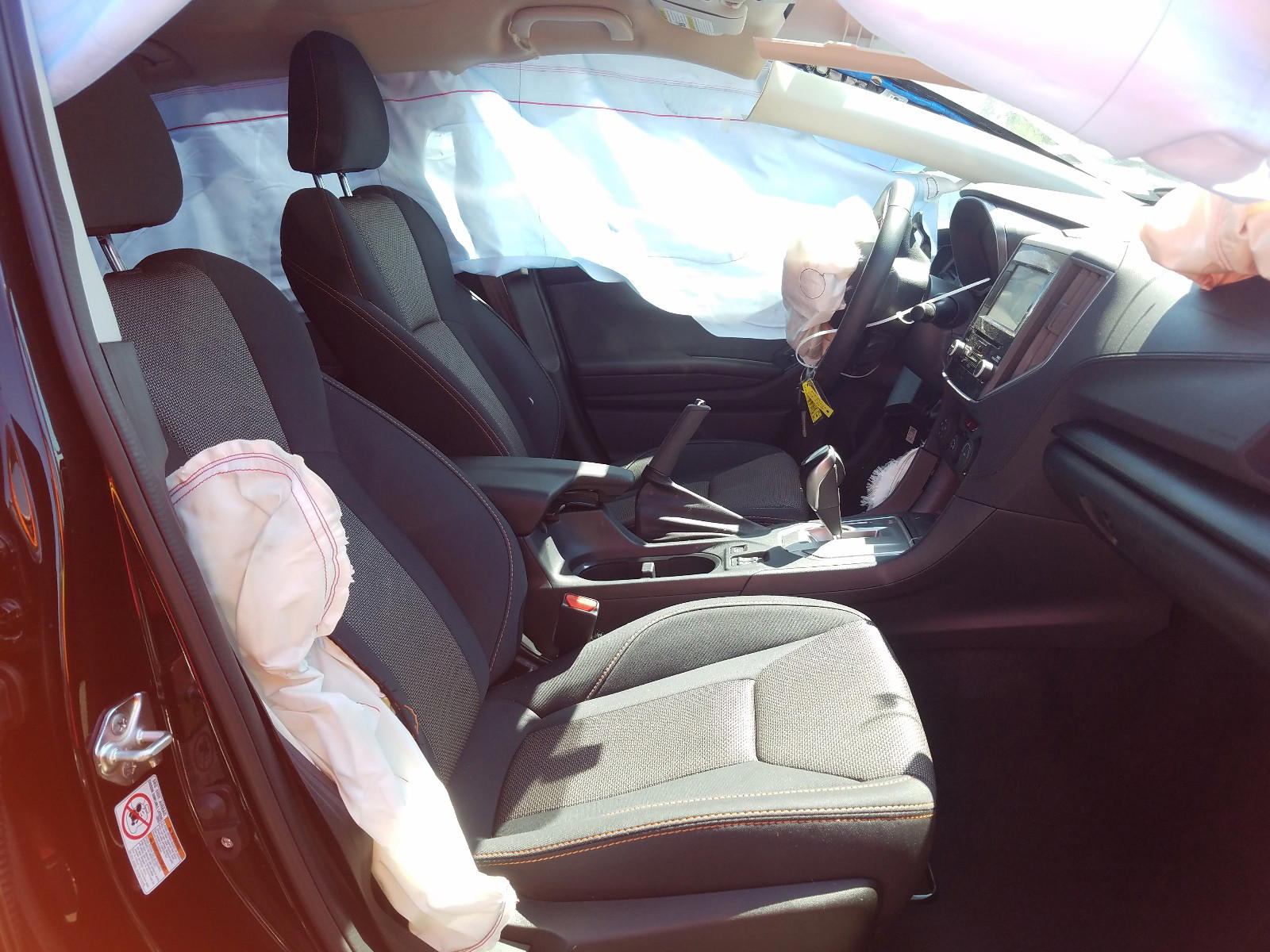 Photo 5 from auction – 2019 SUBARU CROSSTREK with VIN JF2GTAEC3KH393447