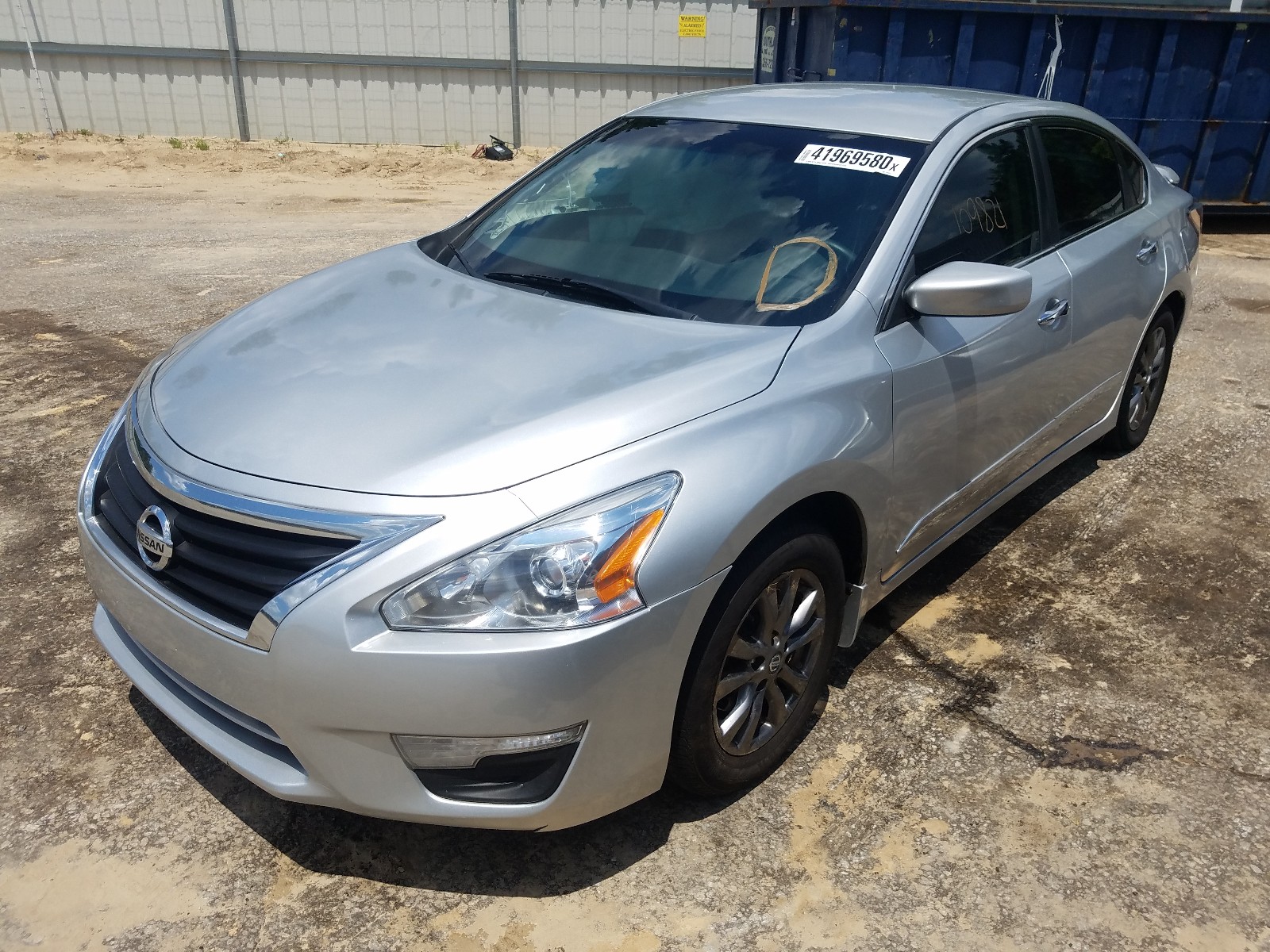 Photo 2 from auction – 2015 NISSAN ALTIMA 2.5 with VIN 1N4AL3AP0FC585023
