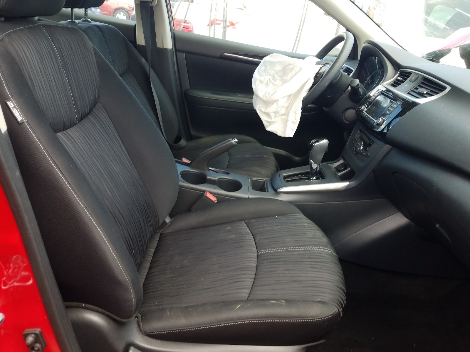 Photo 5 from auction – 2018 NISSAN SENTRA SR with VIN 3N1AB7AP8JL646591