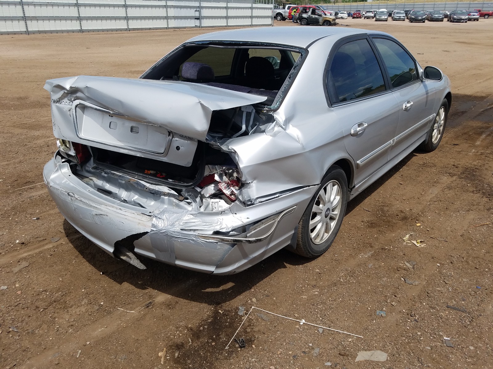 Photo 4 from auction – 2002 HYUNDAI SONATA GLS with VIN KMHWF35H22A727691