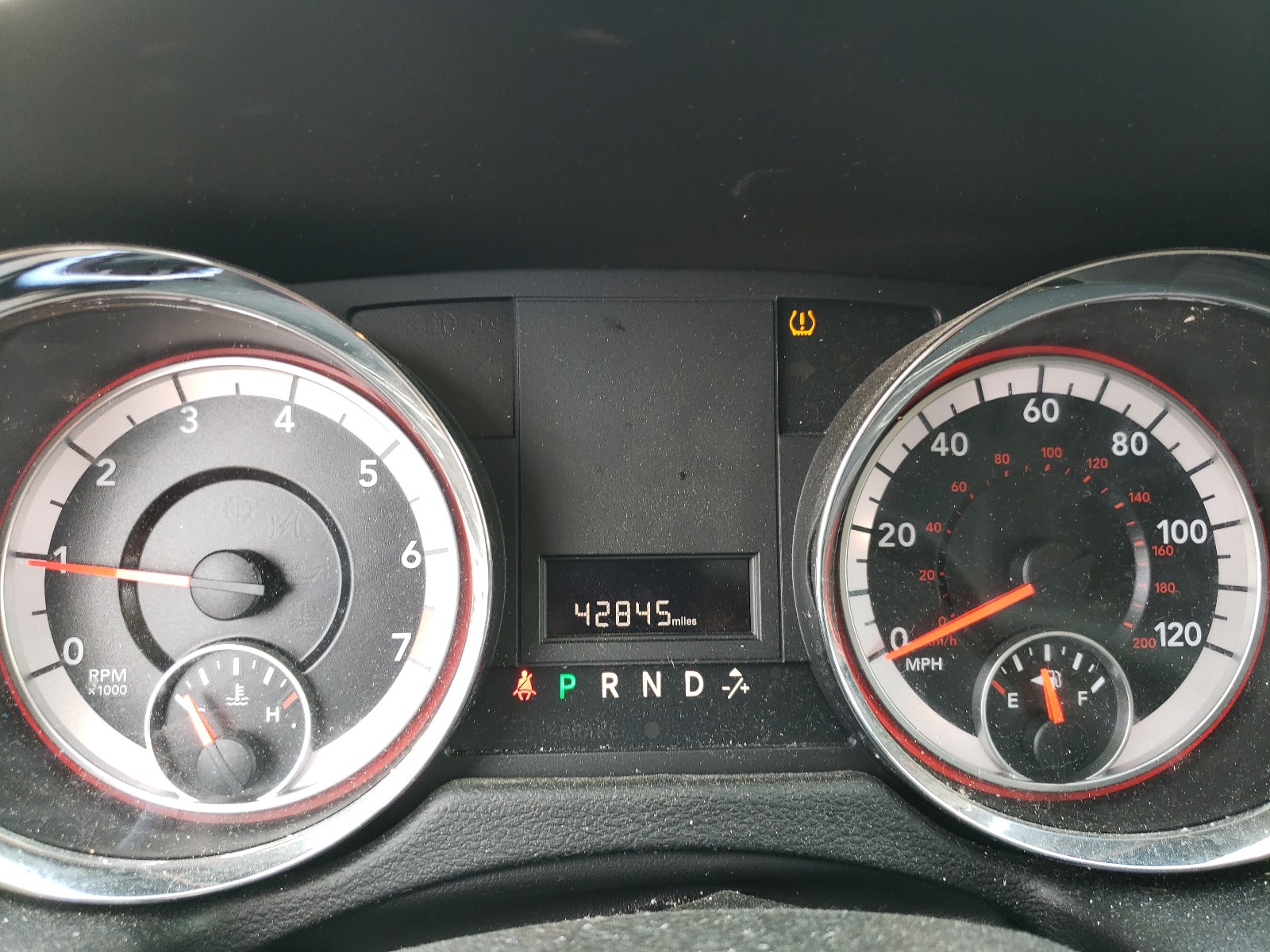 Photo 8 from auction – 2018 DODGE GRAND CARA with VIN 2C4RDGBG6JR167887