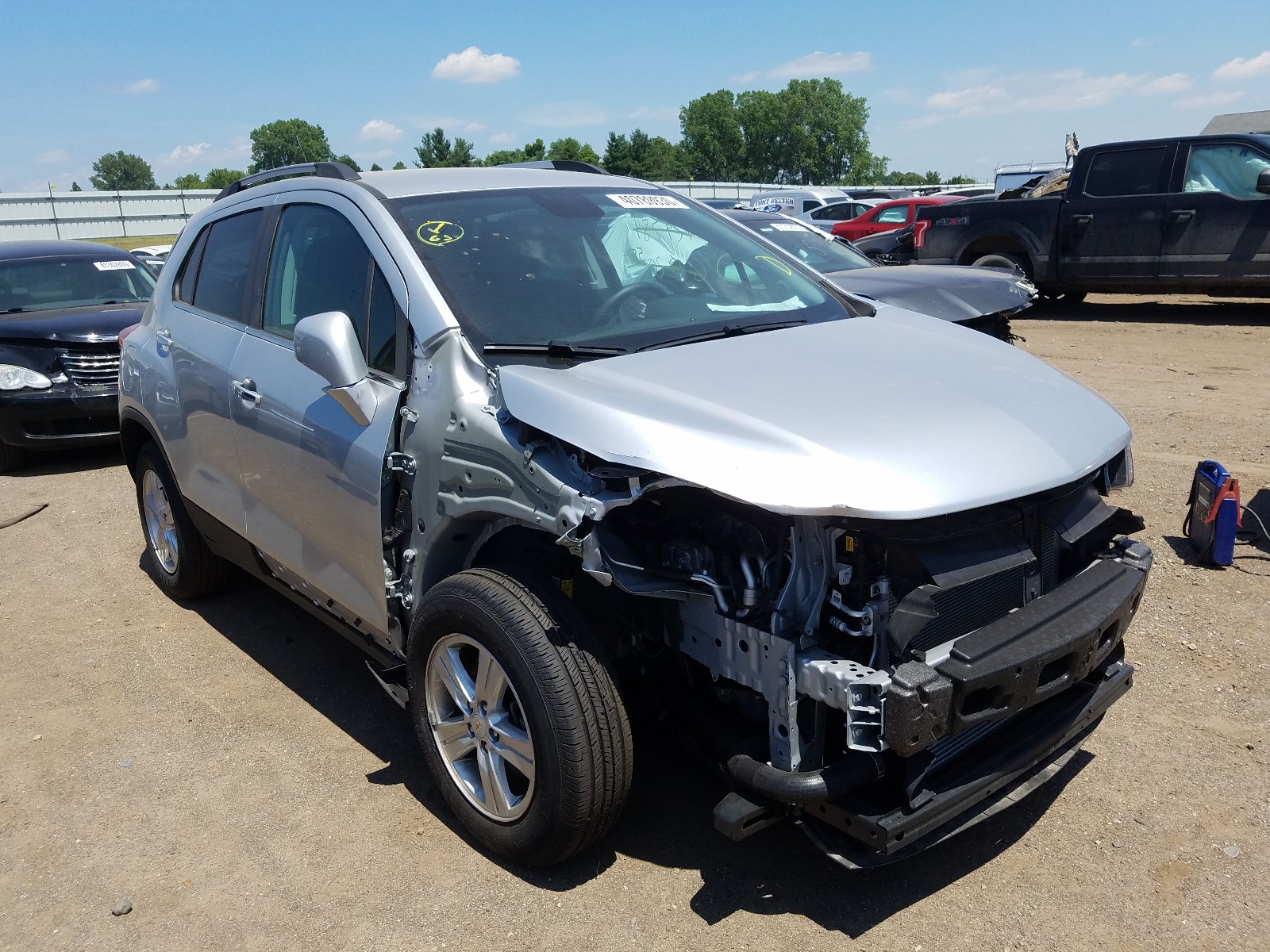 CHEVROLET TRAX 1LT 2019 with VIN KL7CJLSB4KB962610 - Photo from auction