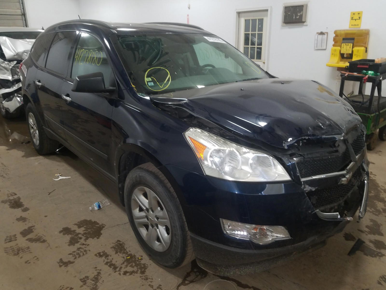 CHEVROLET TRAVERSE L 2011 with VIN 1GNKVEED2BJ290832 - Photo from auction