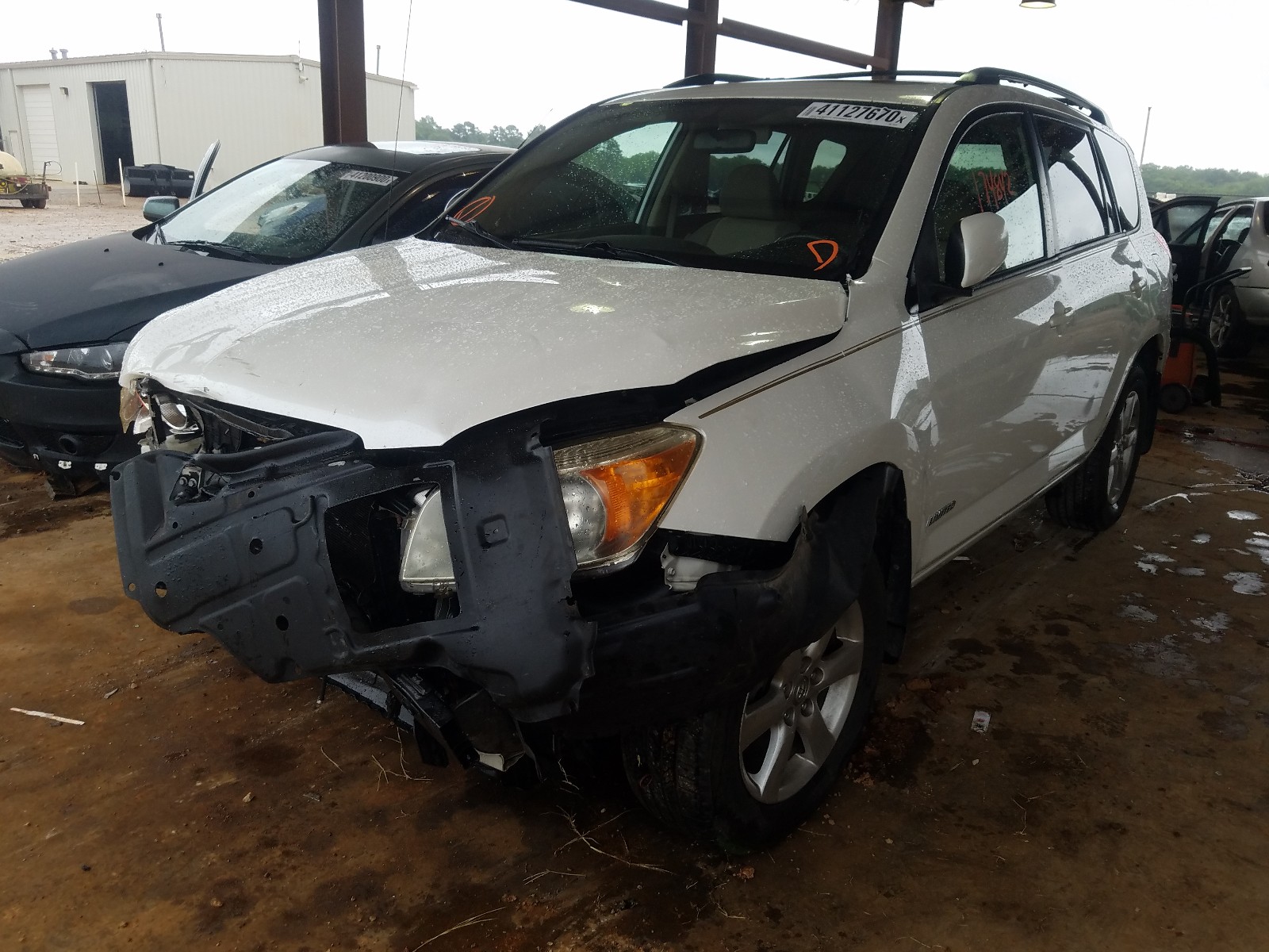 Photo 2 from auction – 2008 TOYOTA RAV4 LIMIT with VIN JTMZD31V585085844