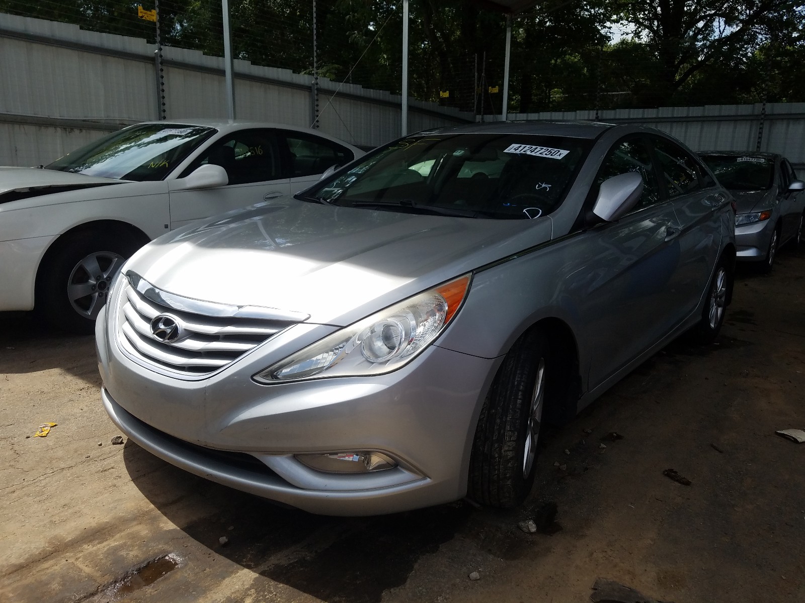 Photo 2 from auction – 2013 HYUNDAI SONATA GLS with VIN 5NPEB4AC0DH633977
